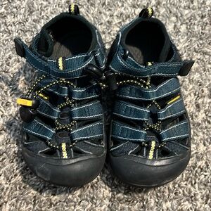 Keen toddler 10 sandals shoes